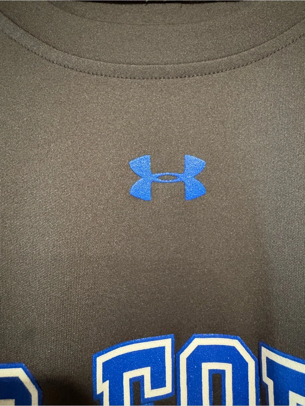 Under Armour Air Force Heat Gear Loose Fit Men’s Short Sleeve Shirt XXL Used